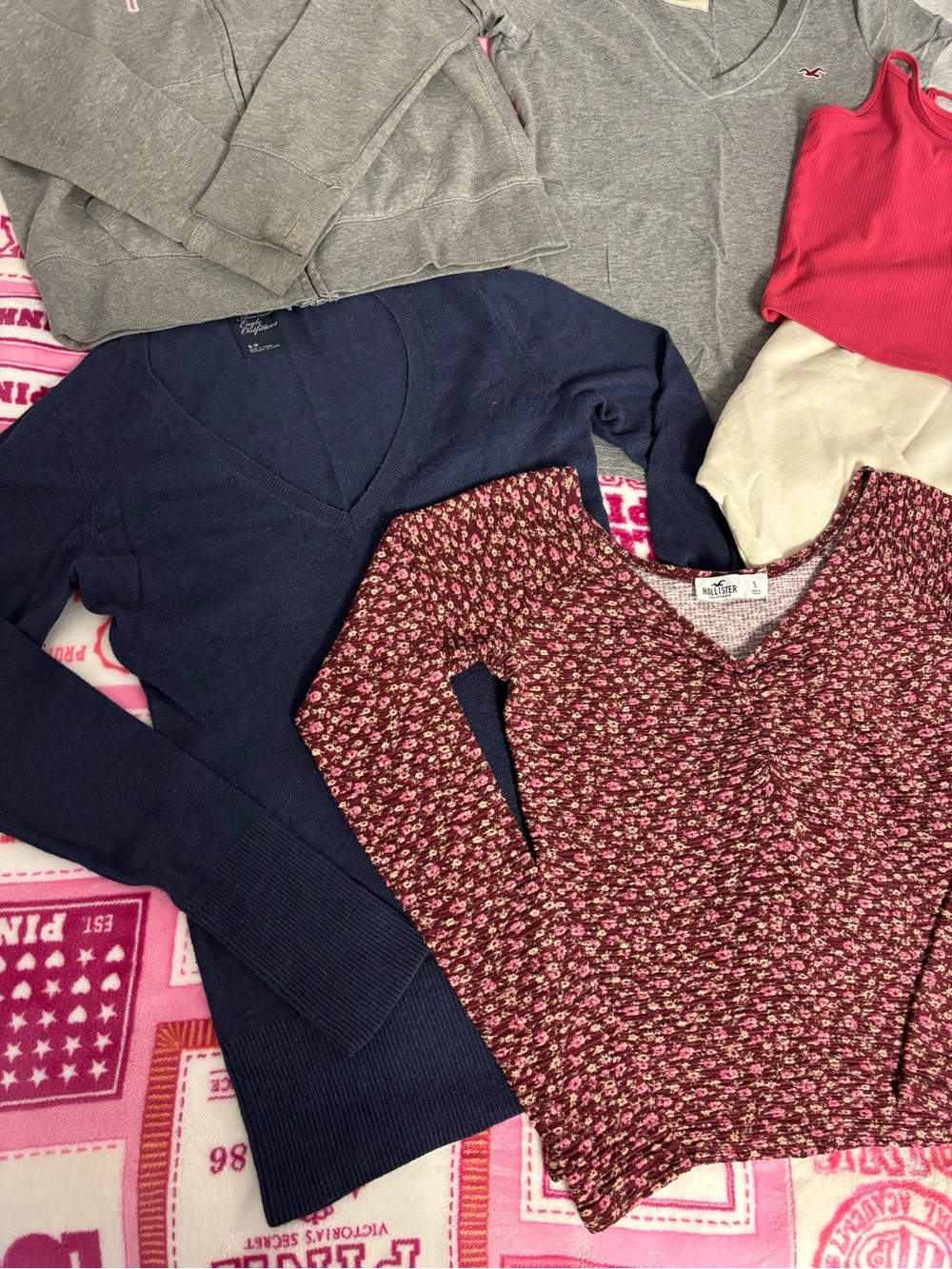 Tops bundle!! - Picture 4 of 4